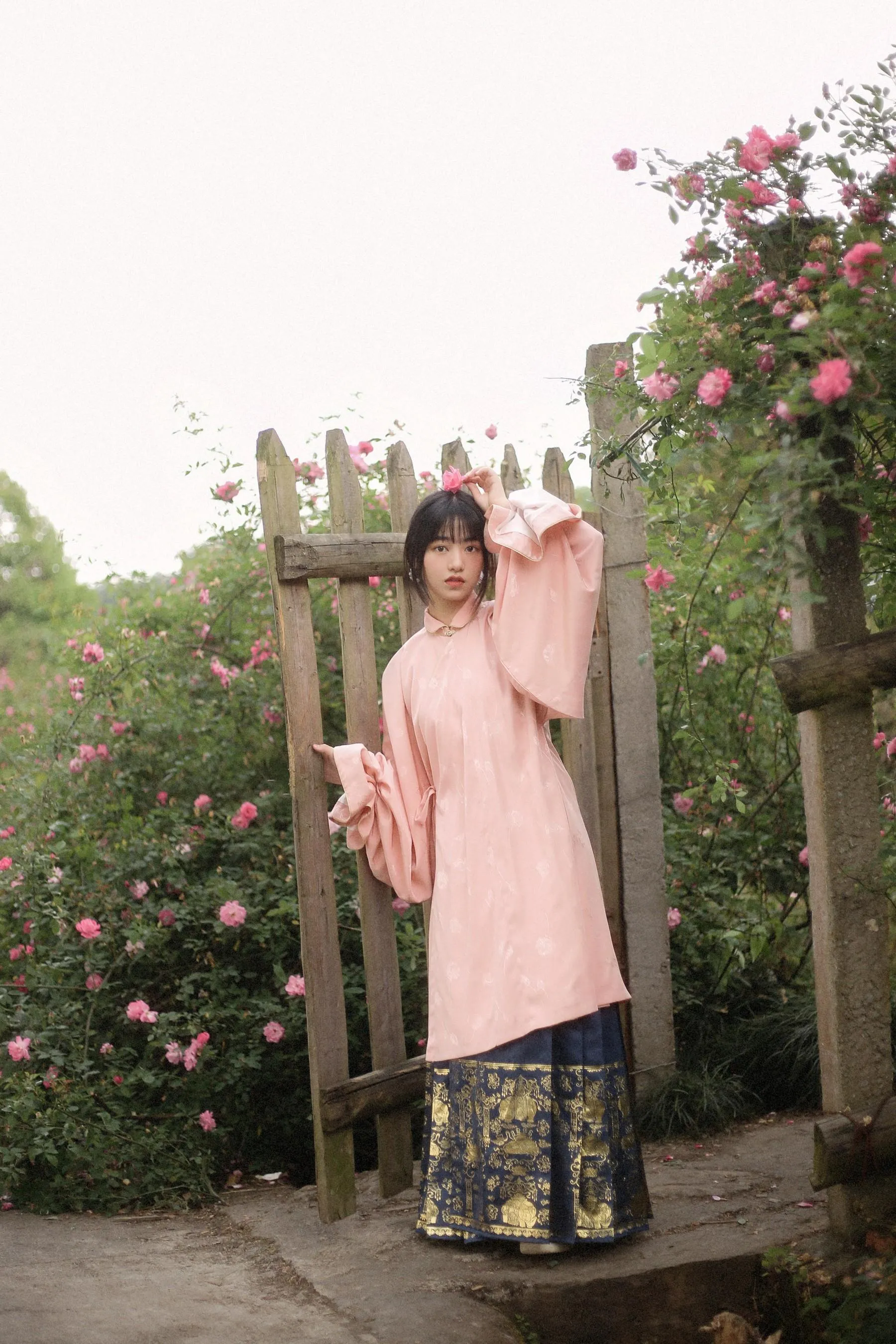 [YITUYU艺图语]2022.09.22 蔷薇花开 panniling [30P]插图